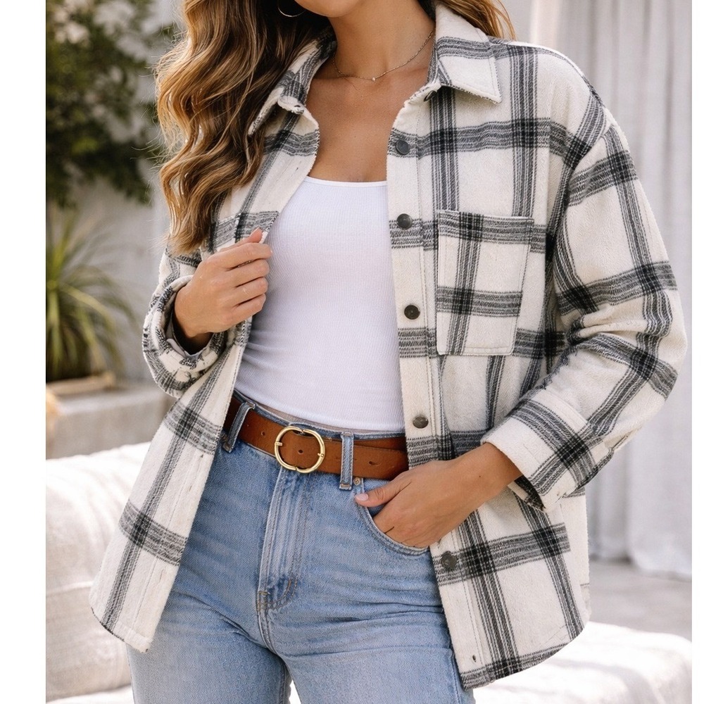 Unbranded Cozy Plaid Shacket‎ Black White Womens L